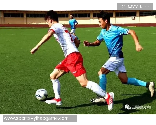 足球起球技巧解析与实战应用提升你的比赛表现与战术意识